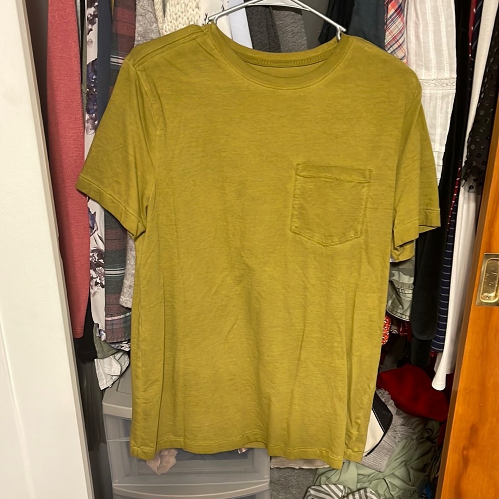 Green target t shirt